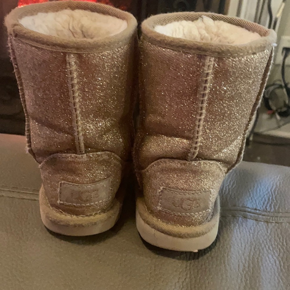 Ugh sparkle toddler boots size 8